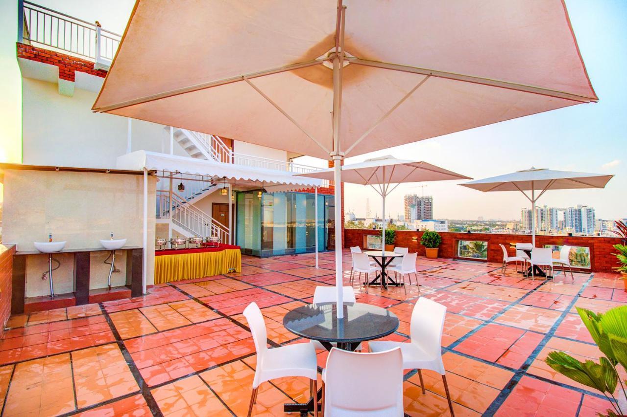 Fabhotel The Royal Suites - Nr Gopalan Innovation Mall بنغالور المظهر الخارجي الصورة