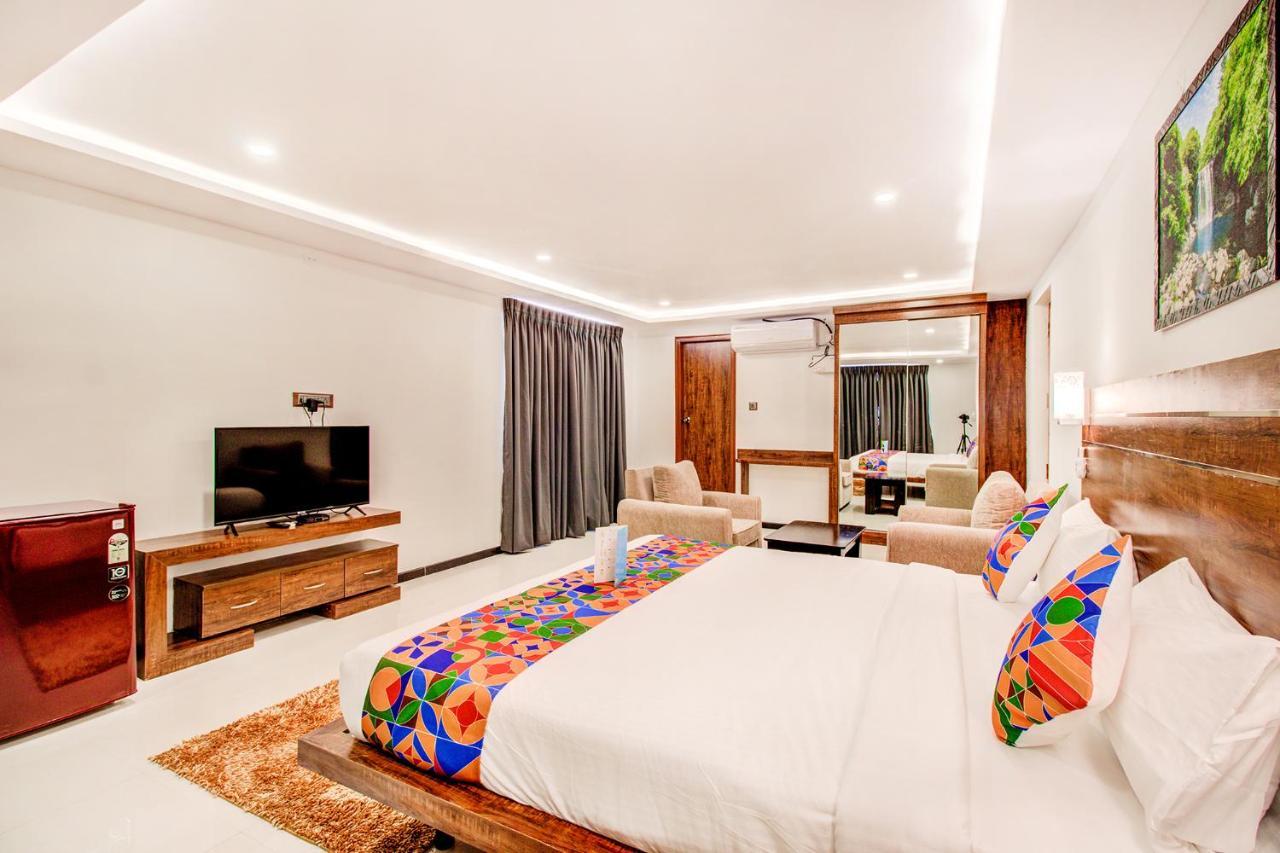 Fabhotel The Royal Suites - Nr Gopalan Innovation Mall بنغالور المظهر الخارجي الصورة
